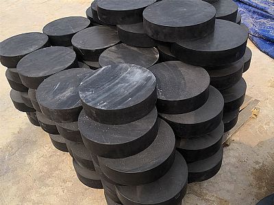 确山县板式橡胶支座由若干层橡胶片与薄钢板经加压硫化
